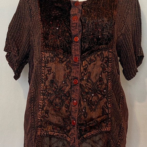 Vintage Daisy Leisure women's S/M burgundy embroidered sequinned button blouse - Picture 8 of 16